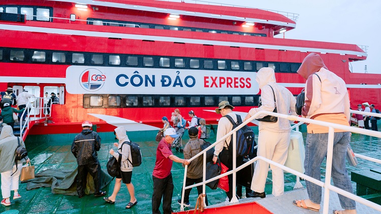 Những Câu Hỏi Thường Gặp Khi Đặt Vé Tàu Côn Đảo